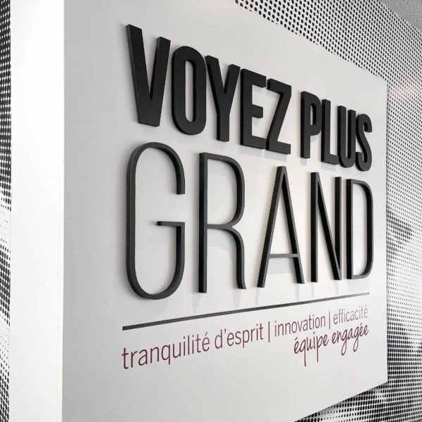 Cadres et enseignes intérieures